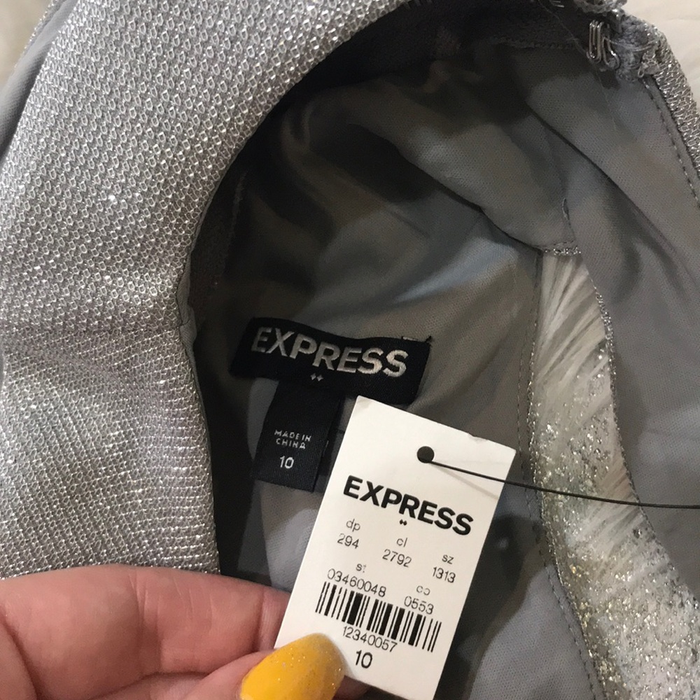Express silver cut out dress - Picture 4 of 5